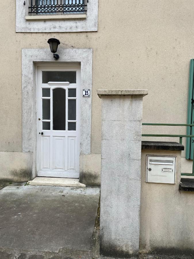 T3-Balcon Plein Sud-Acces Direct Au Bord Du Loing Apartment Moret-sur-Loing Exterior photo